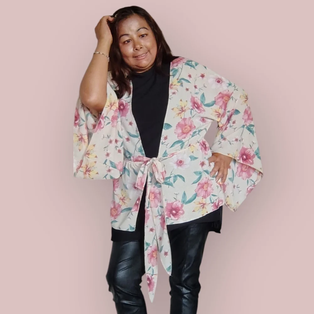 REVAMPED Women's Medium Floral Open-Front Kimono Cardigan - Picture 2 of 16